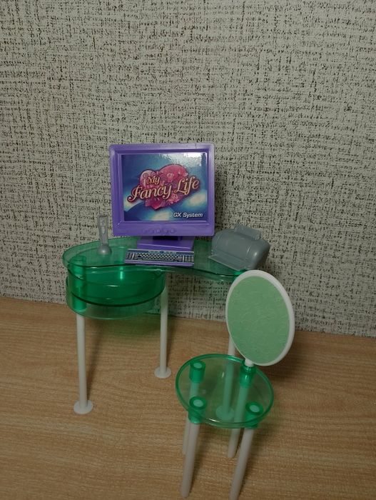 Продам мебель для домика Барби