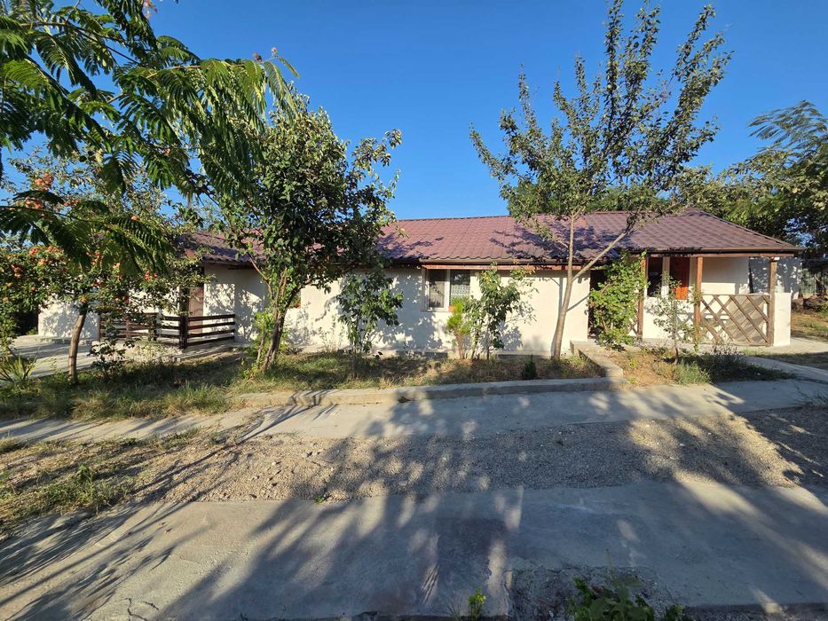 Casa si teren, Sat Crucea de Piatra, com. Calugareni, jud. Giurgiu