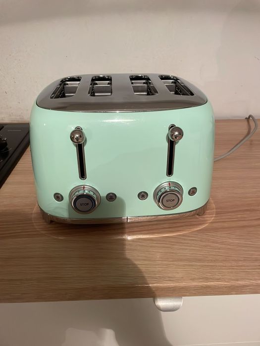 Тостер Smeg TSF03PGEU зеленый