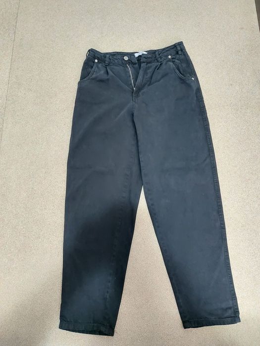 Blugi Bershka, Marimea 38, Negru