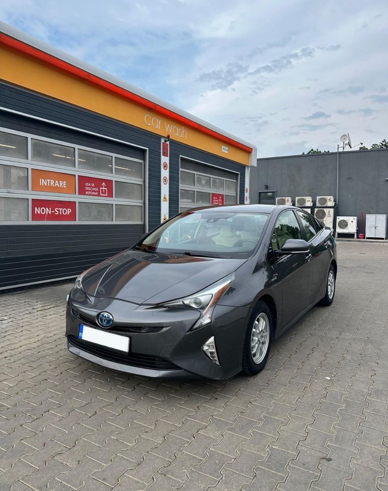 Vand toyota prius hybrid