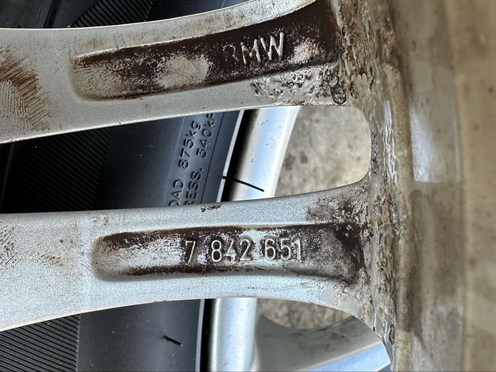 Jante / Roti BMW Seria 5 F10, F11 : 245 45 18 / 275 40 18