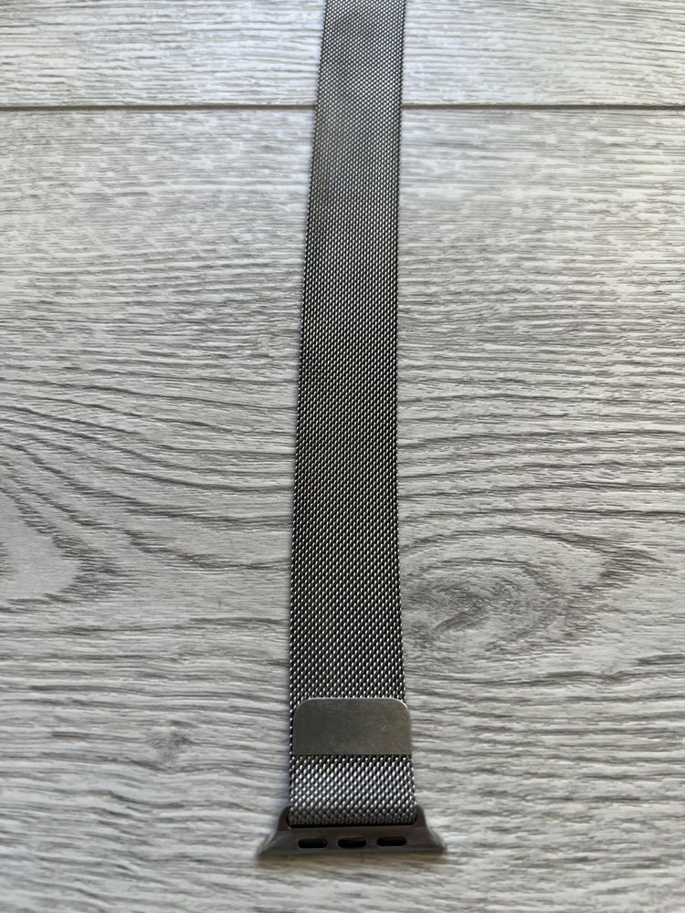 Оригинална каишка Apple Watch 44 mm (Pulsera Milanese Loop)