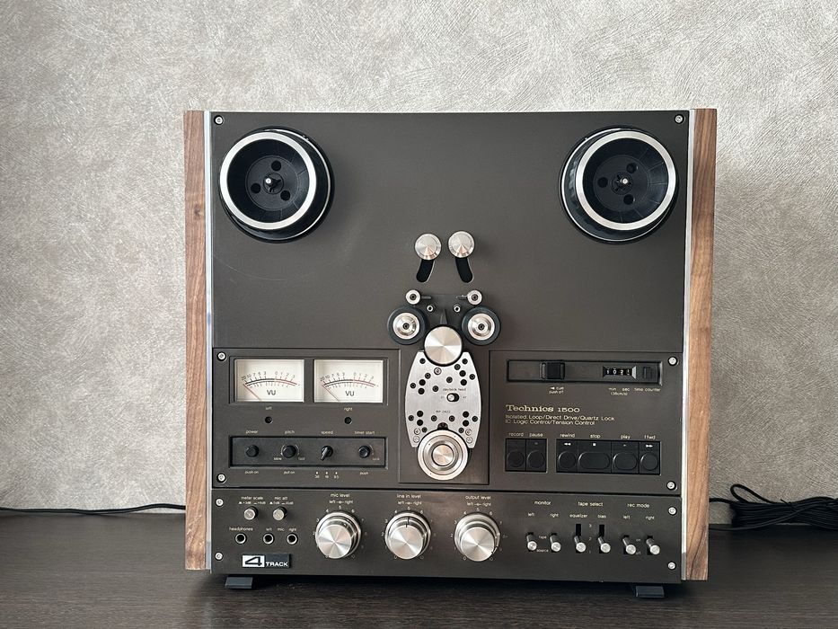 Катушечный магнитофон Technics RS-1506U