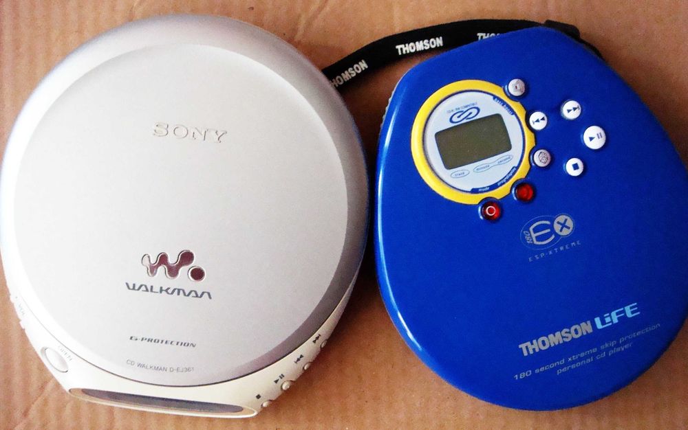 CD Walkman Sony D-EJ361 + Thomson LAD888