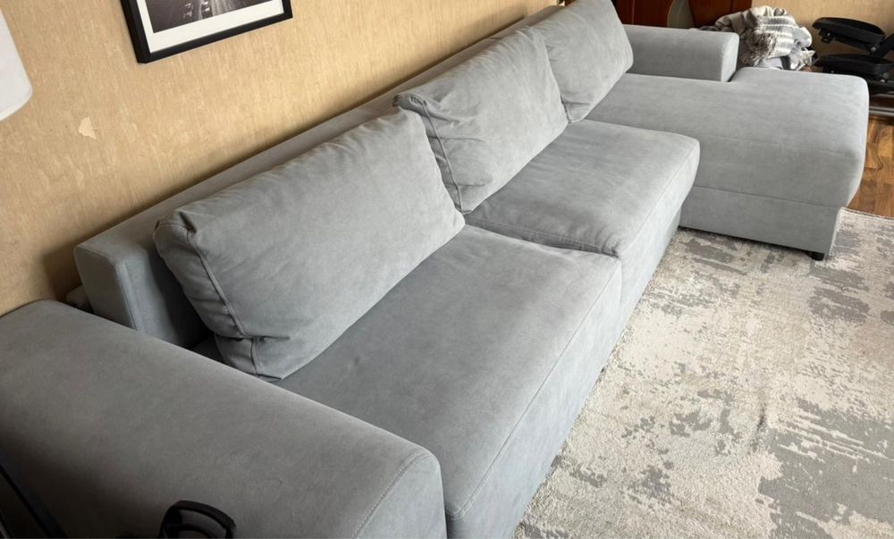 Продам диван в гостинную