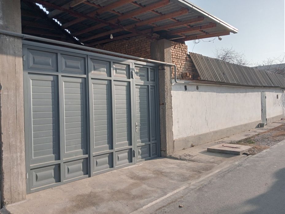 Срочно Продается дом город Янгиюль ул Туркистан дом 45, с бизнесом