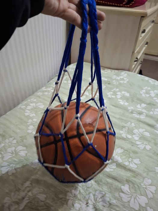 мяч баскетбольный (6 размер) очень удобный