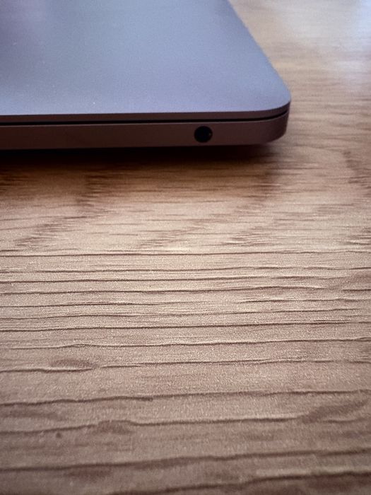 Vand Macbook Pro M1 13” touchbar!!