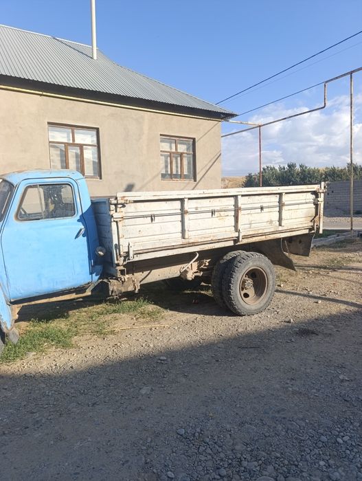 Газ 52 матор и коробка. Остальные все Газ53. Документы все отлично