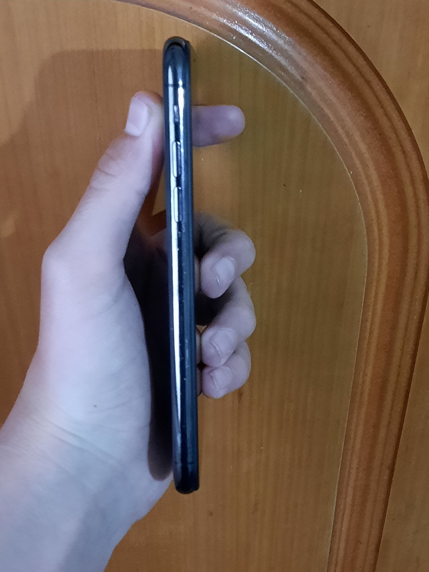 IPhone X 64GB (defect in ultima poza)
