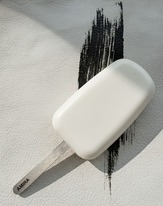 Брошка от епоксидна смола