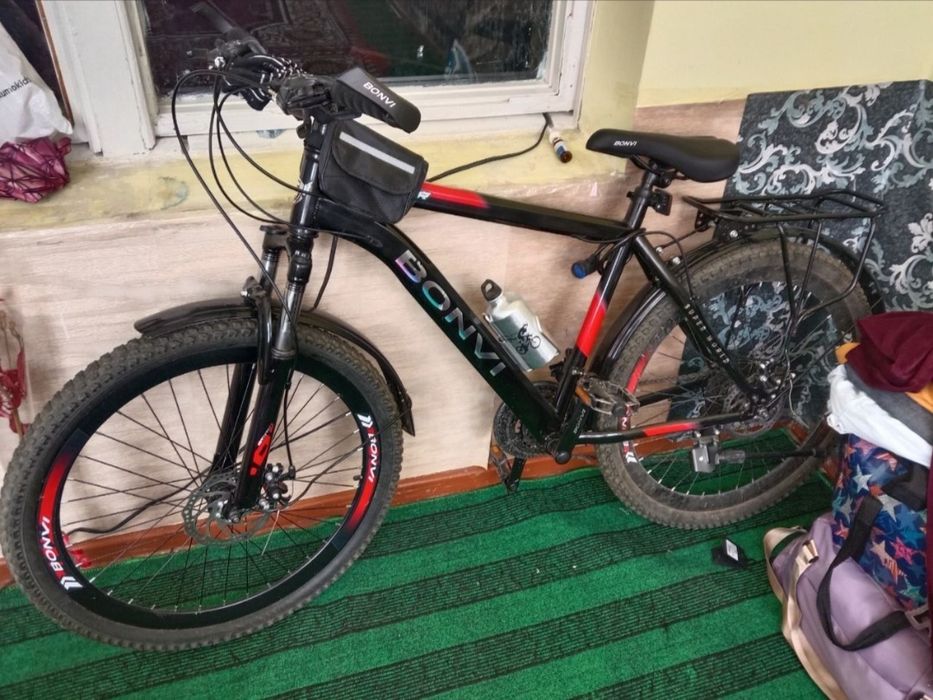 Velosiped sotiladi Bonvi