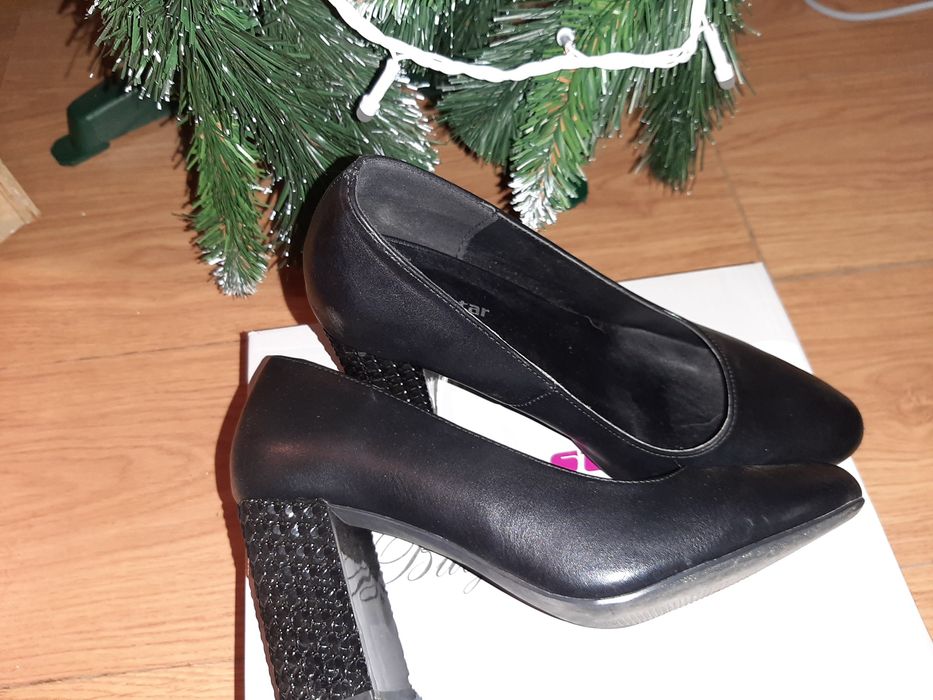 Дамски обувки  !