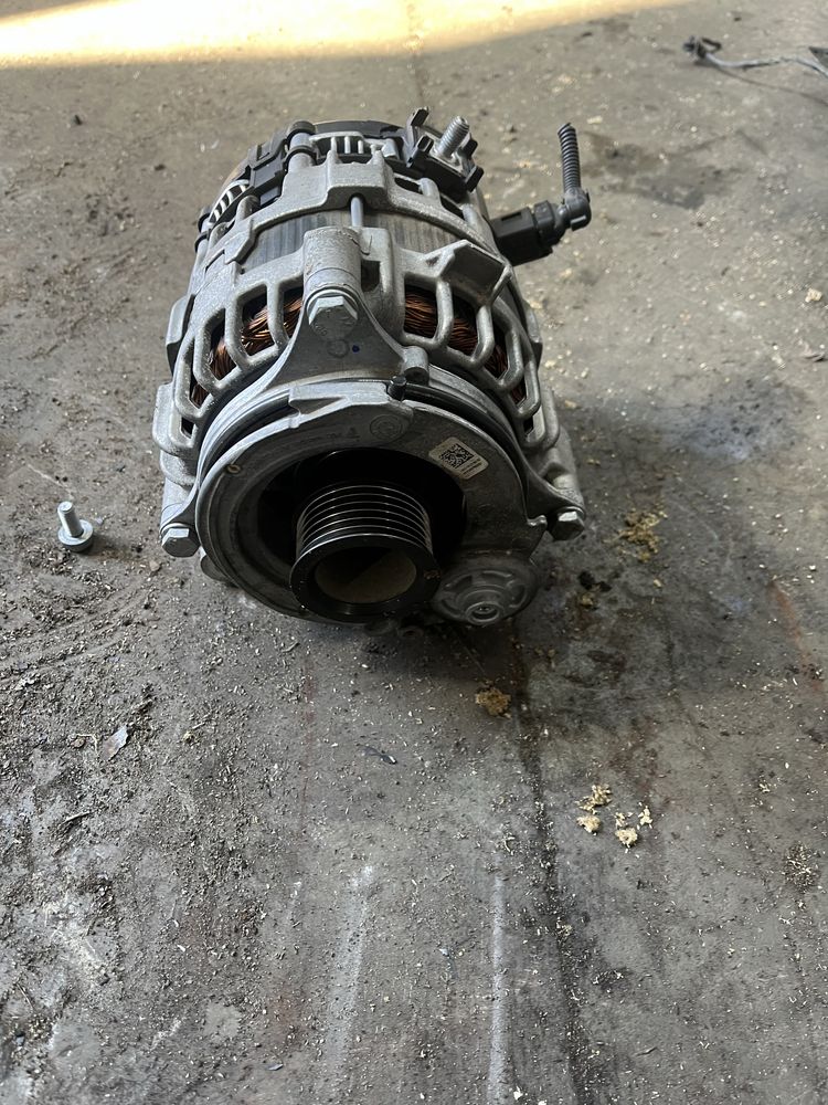 Алтернатор бмв х3 г01 3.0и 252 ( alternator bmw x3 g01 3.0i 252hp )