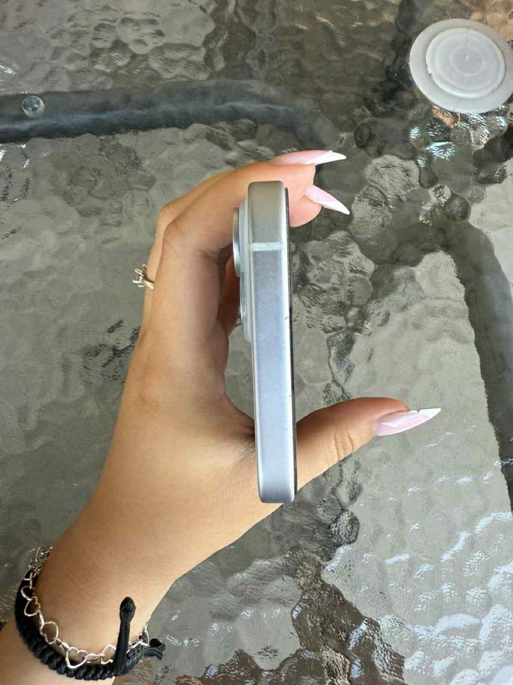 Iphone 15 като нов