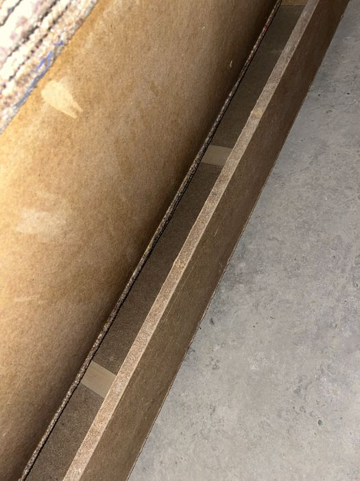 Продается старый диван