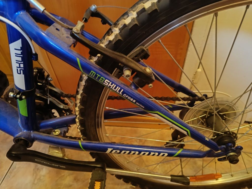 Bicicleta MTB CROSS, ca nouă 24 inchi Hervis