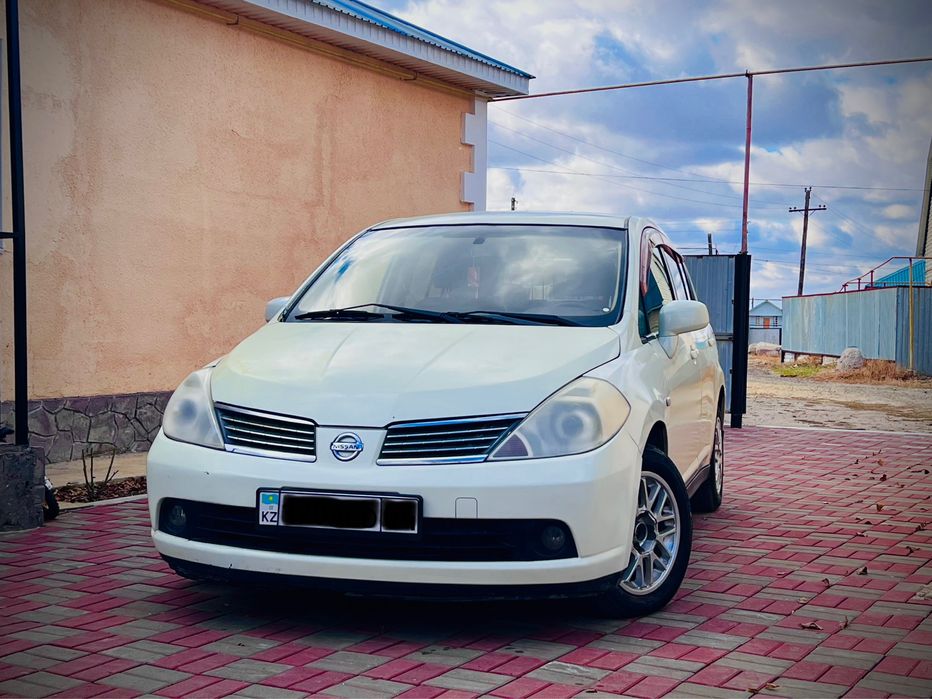 Продам Nissan Tiida 2007, 1.6 бензин, автомат
