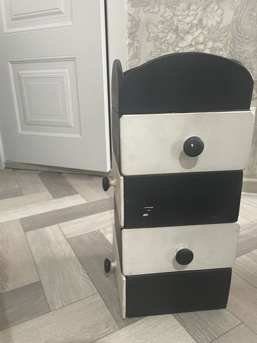 Продам шкафчик комодик