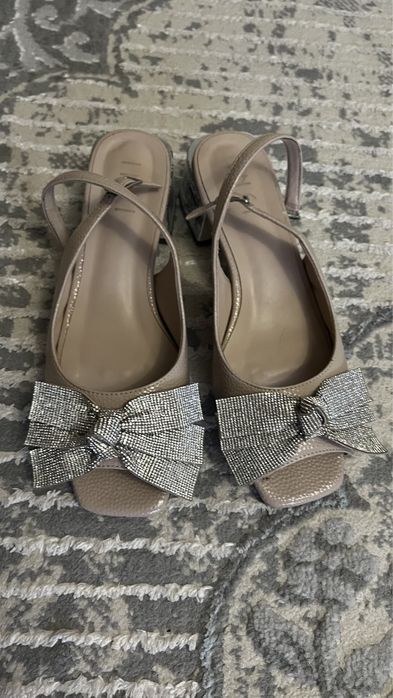 Босоножки размер 38