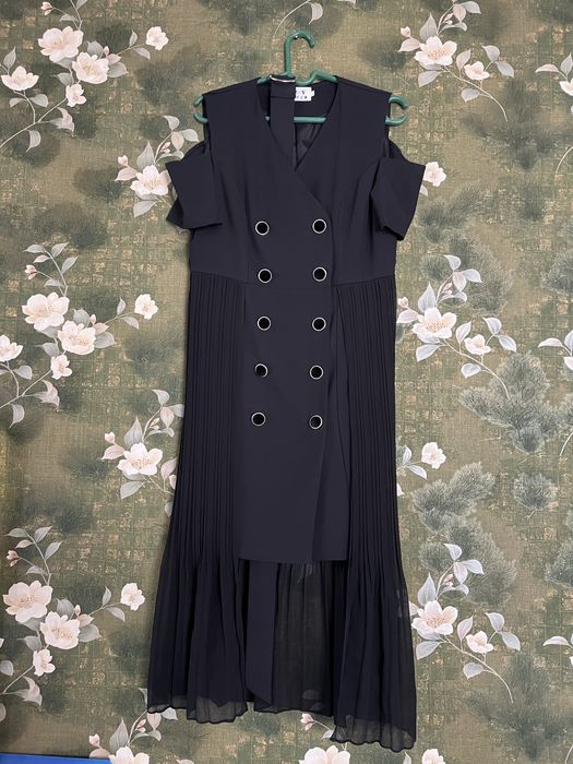 Продам женское платье