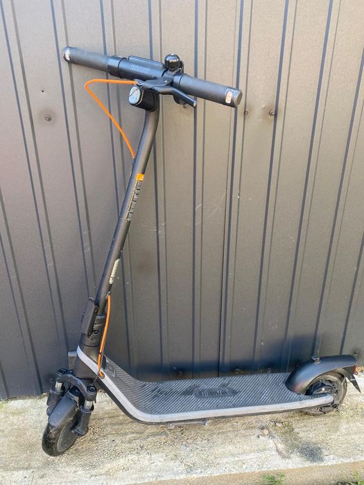 Vând Trotineta electrica Ninebot