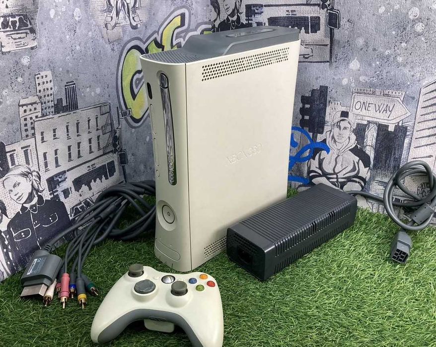 Игровая приставка Xbox 360