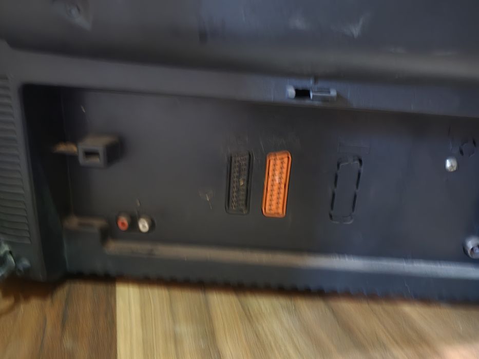 Продавам Телевизор Сони