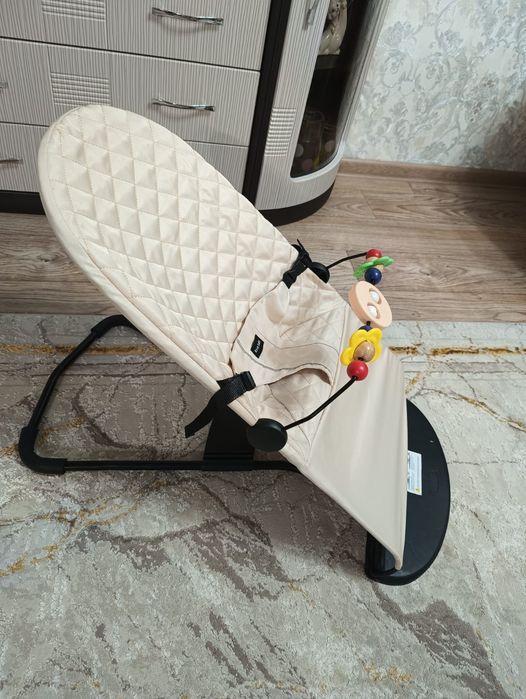 Шезлонг для новорождённых