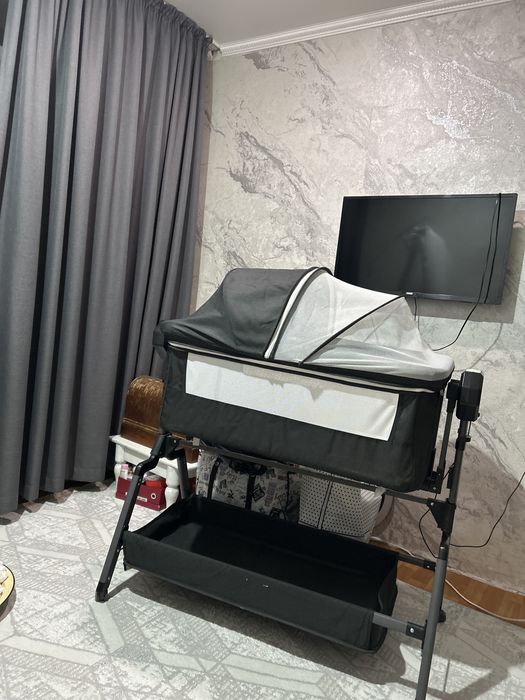 Продам кроватку качалку