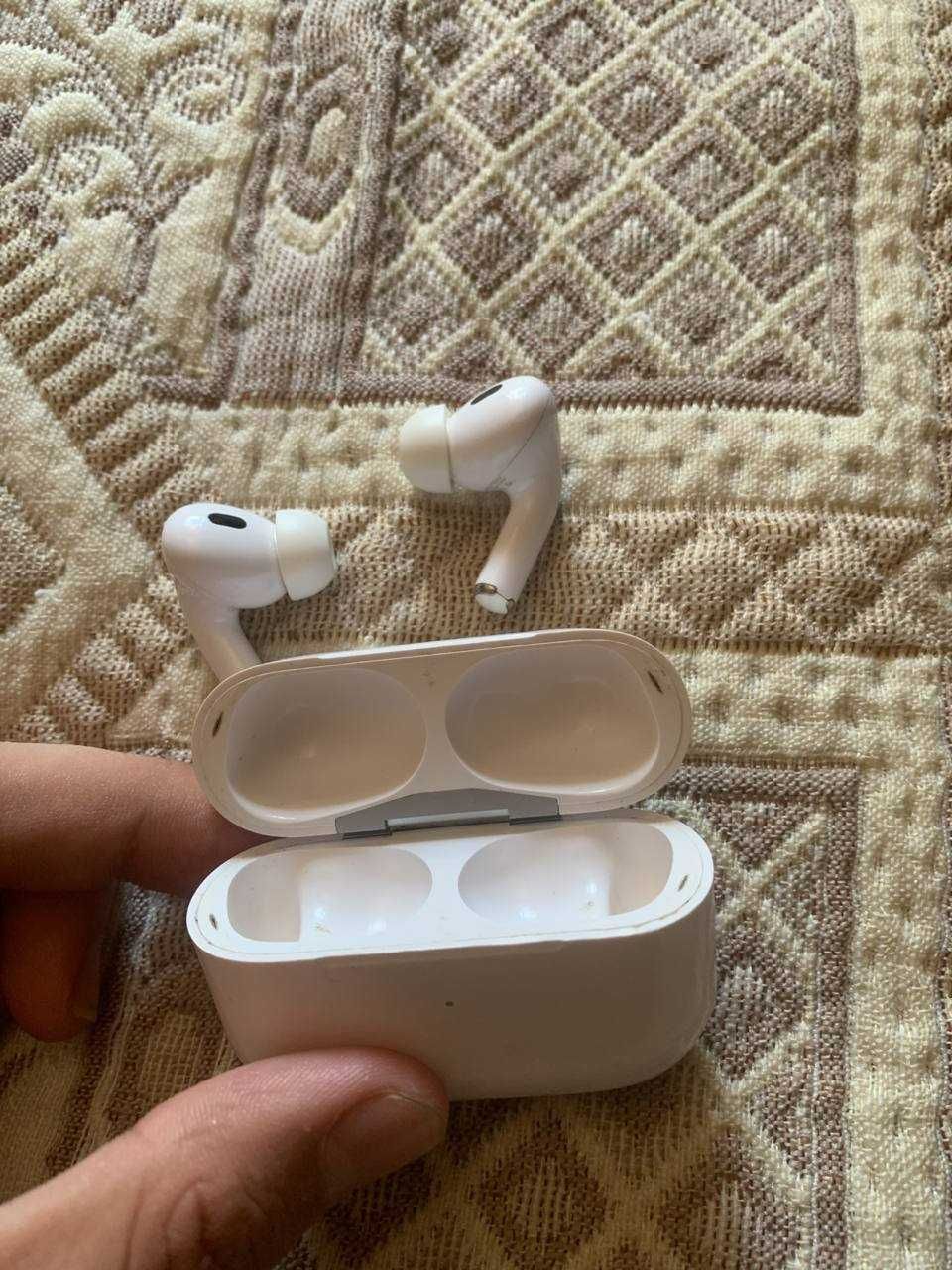 AirPods Pro (оригинал)