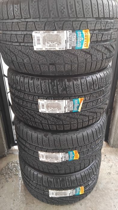 Гуми 295.35.19. PIRELLI  SOTTOZERO