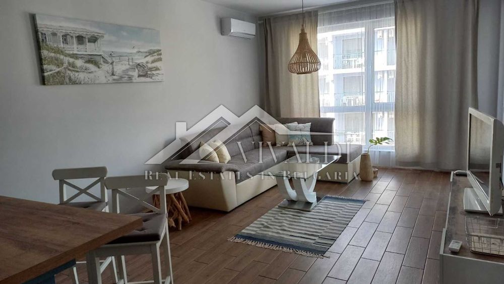 Двустаен под наем с ПАРКОМЯСТО в Св.Св.Константин и Елена