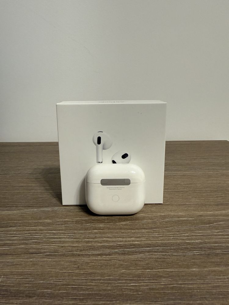 AirPods 3 – оригинални, използвани (без ANC)