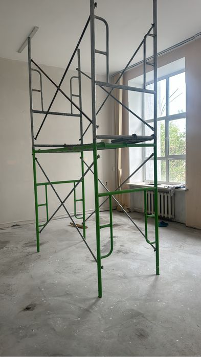 Леса строительный вышка тура леса фасад лестница стремянка леса стол