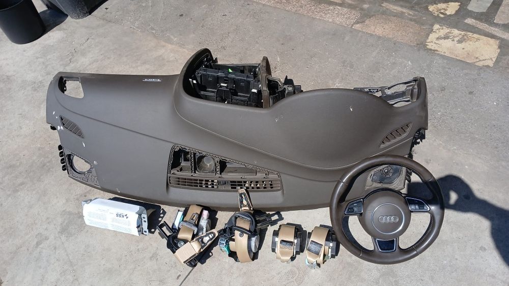 Plansa bord completa Audi A5