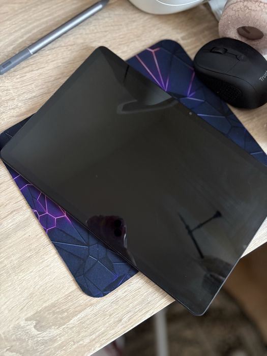 Tableta lenovo TabM11