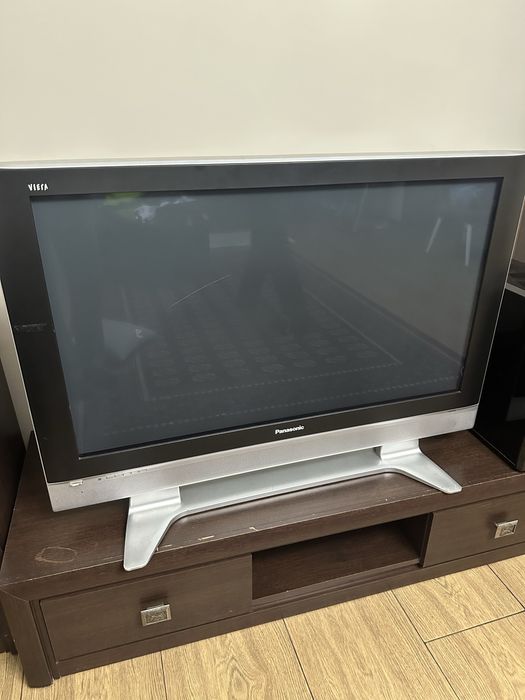 продам телевизор Panasonic