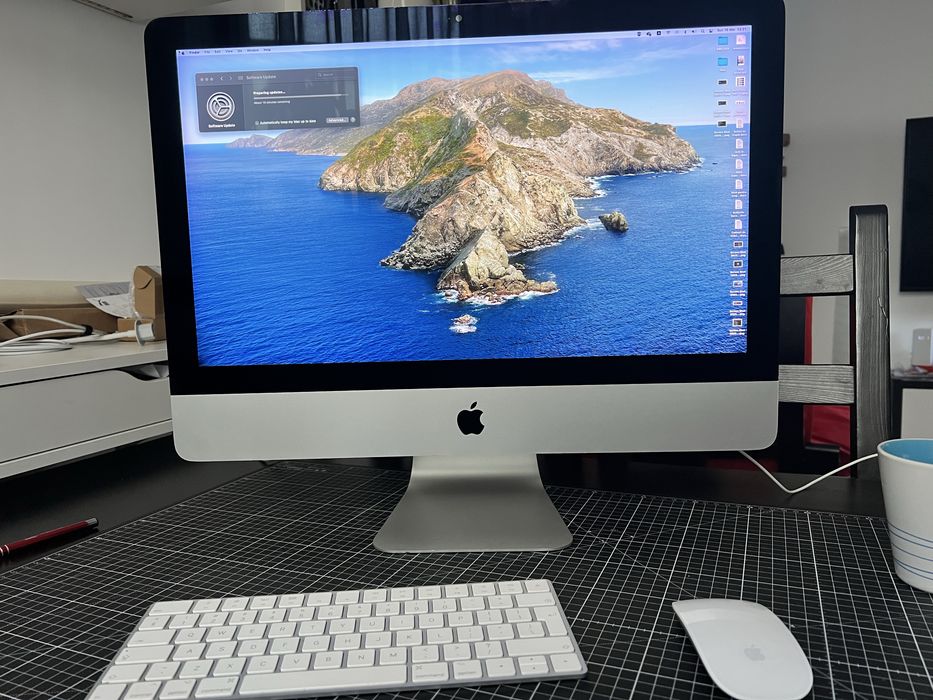 Apple iMac 21.5 Retina 4K Late 2015, SSD 500 GB, Magic Keyboard/Mouse