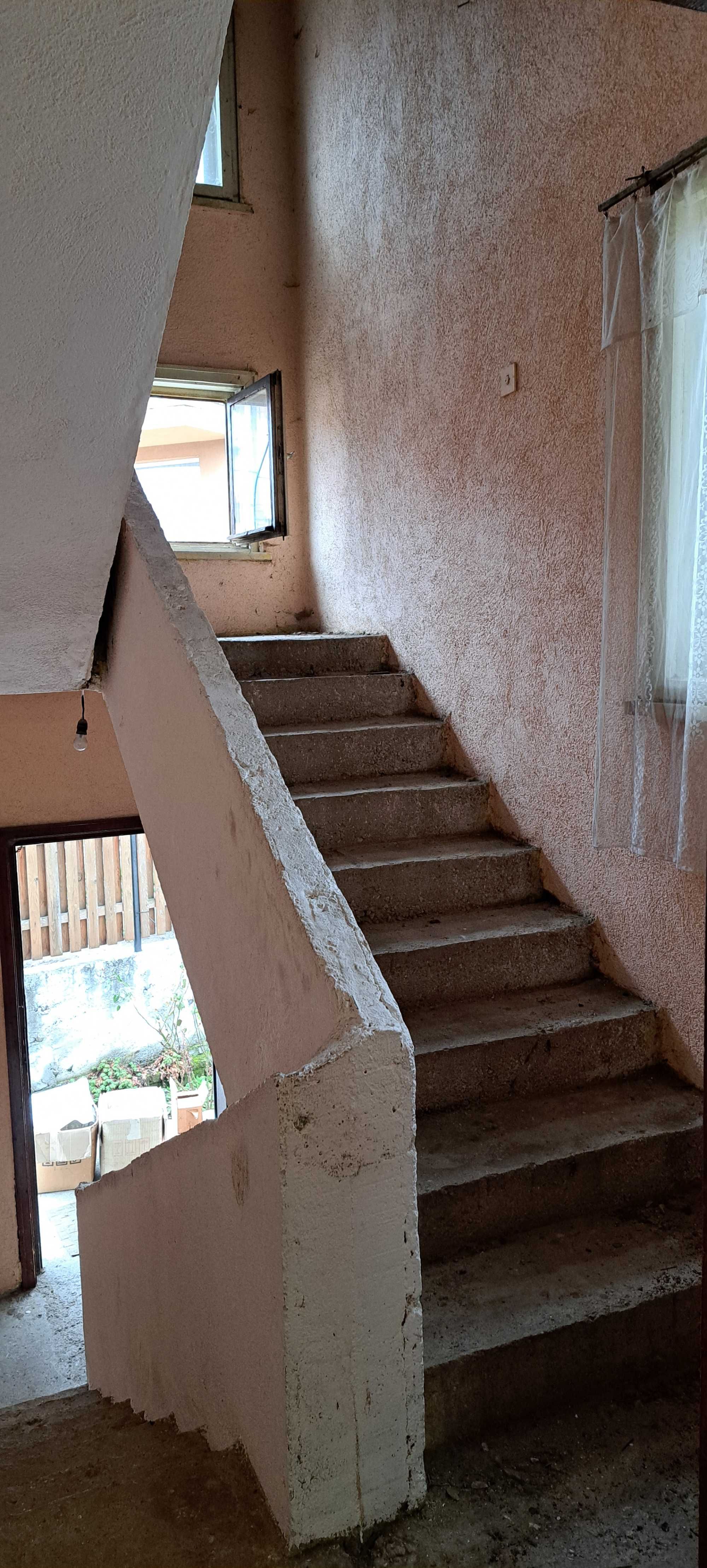 Продавам къща във Велинград