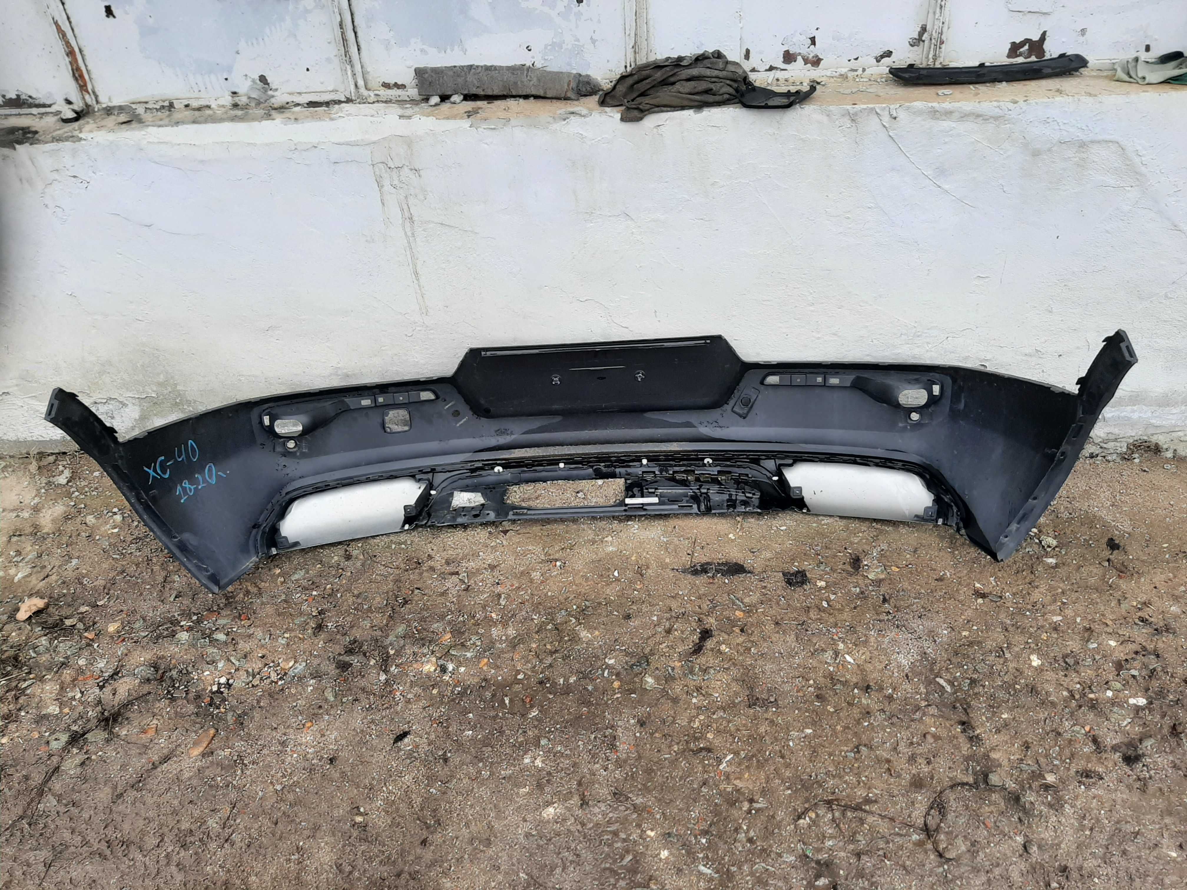 Задна броня за Волво ХЦ40 Volvo XC40/2018-2020г 2бр