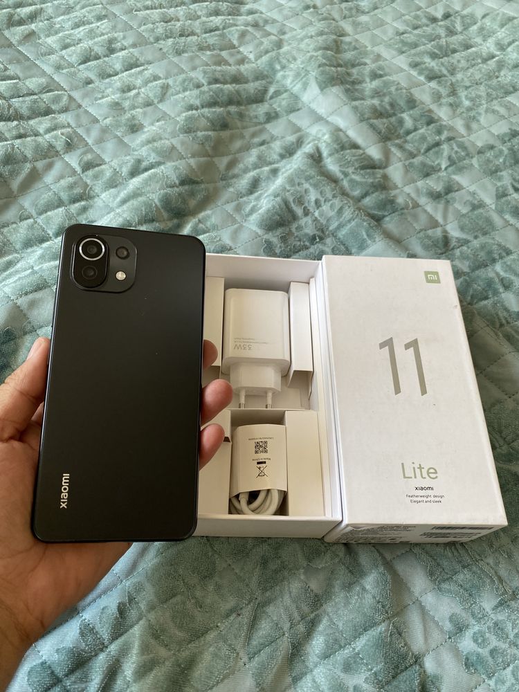 Xoiami 11 lite 5G.   8/256