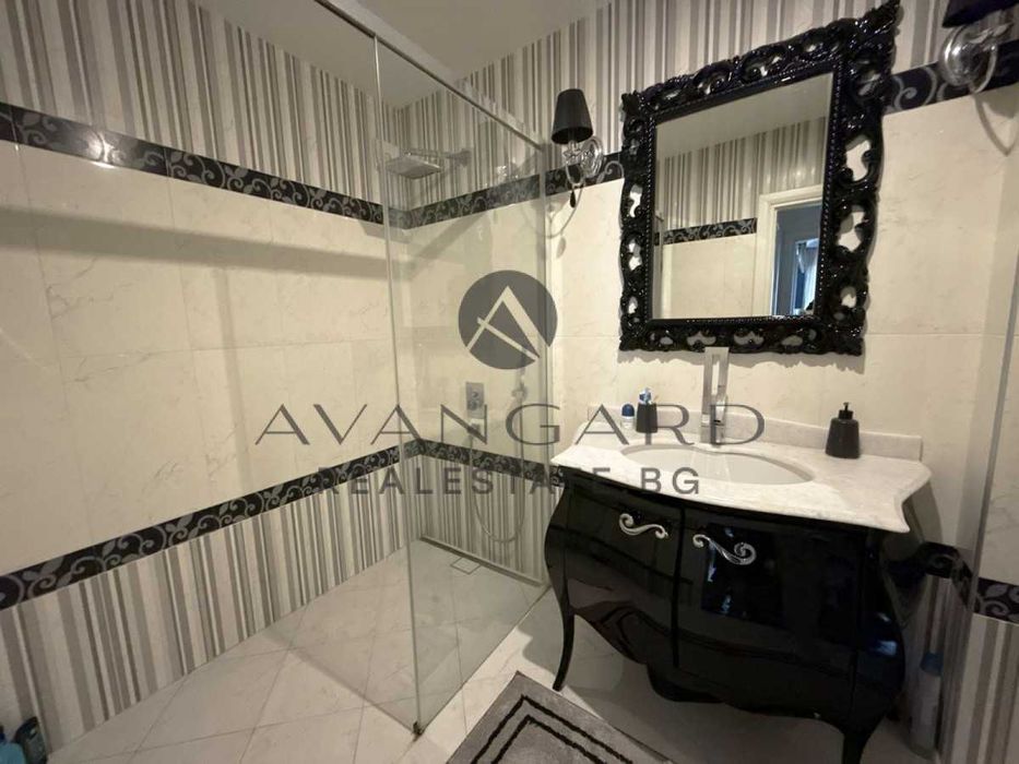 оф.24111 Луксозен тристаен/ Кършияка