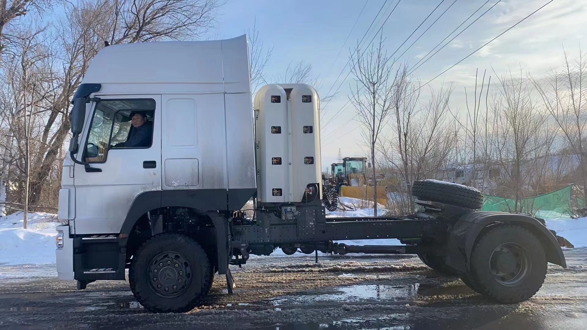 Тягач HOWO 4*2 CNG