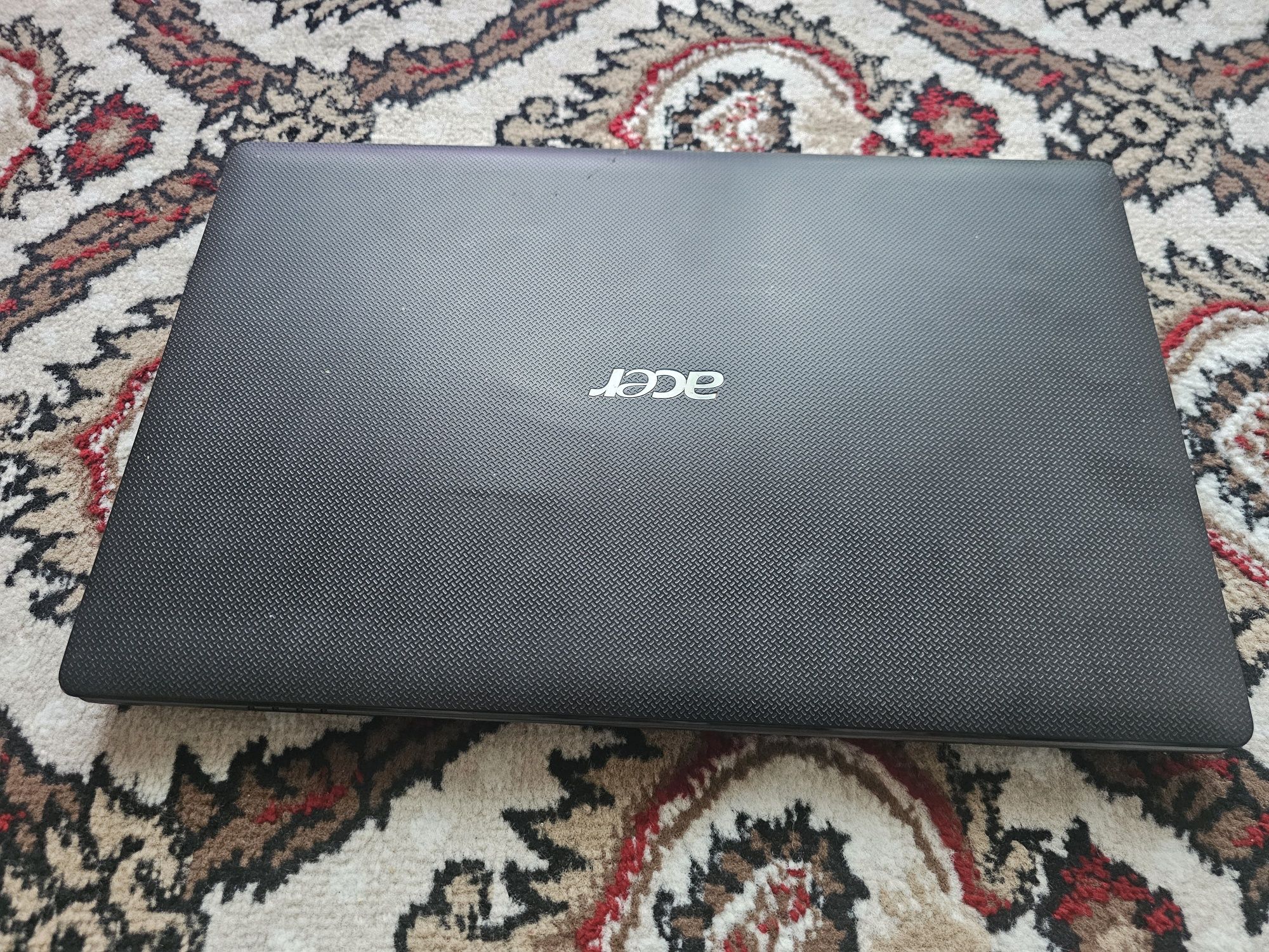 Kompyuter Nootebook planshet telefon 1 TB xotira