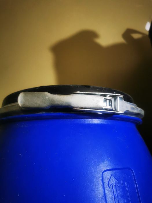 Туба за вода с канелка 10l + бидон 20l