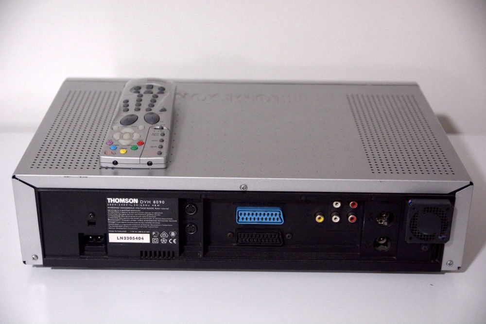 Videorecorder,Video recorder D-VHS Thomnson.