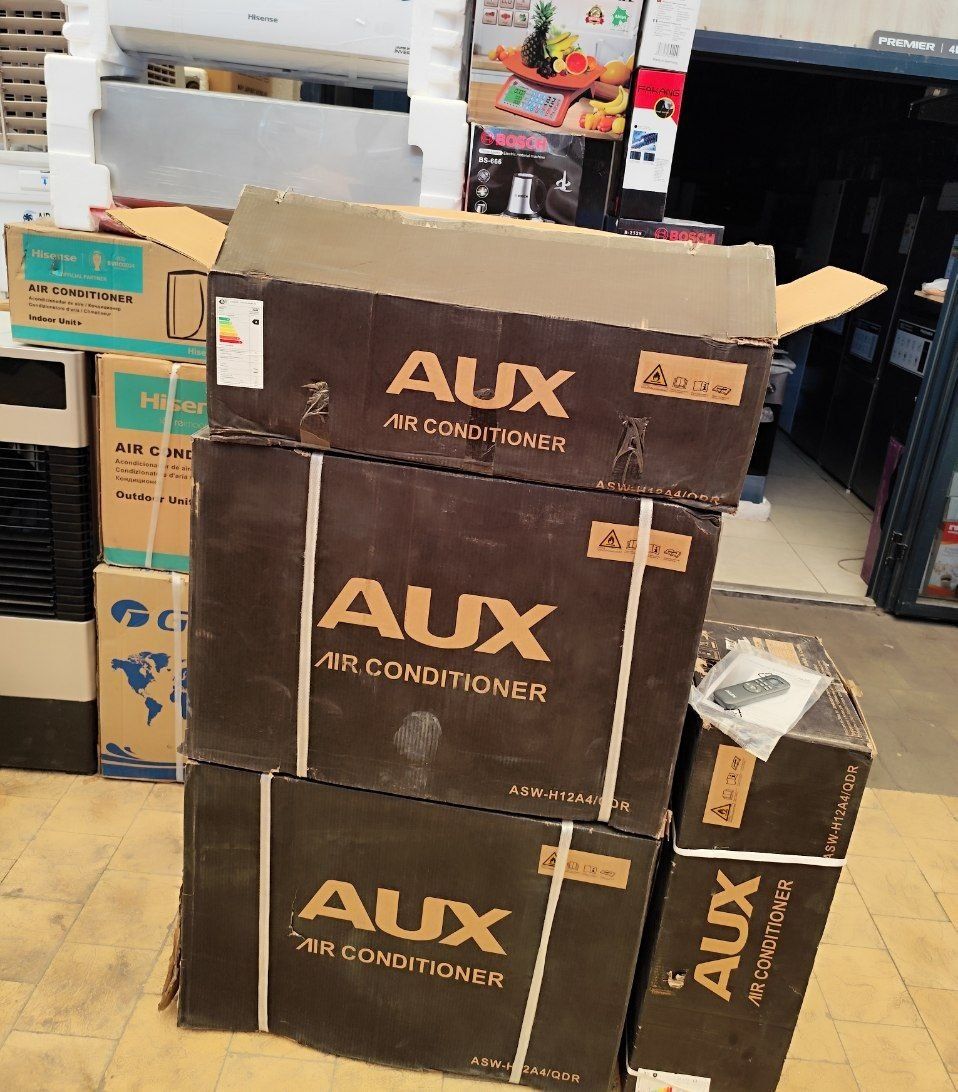 AUX 12 new inverter + заводской кронштейн
AUX 12 new inverter + заводс