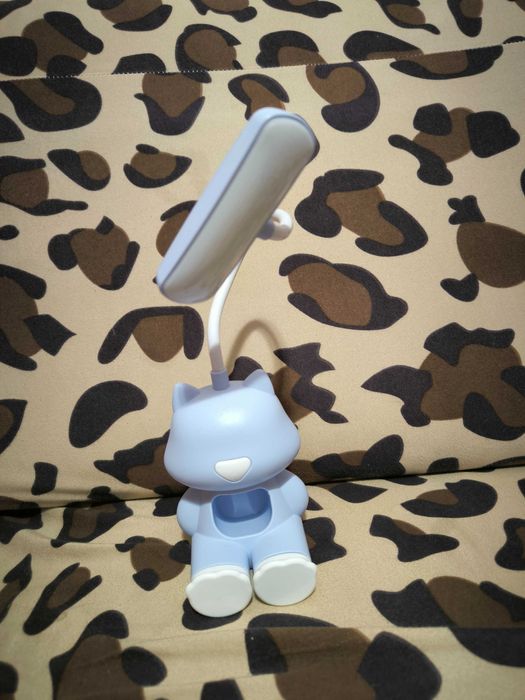 Лампа с поставка за телефон ..коте